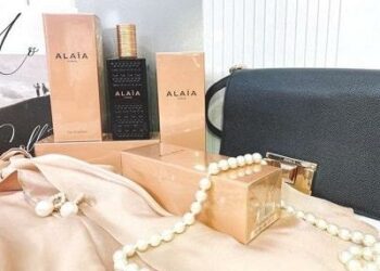 Alaia nước hoa review