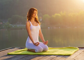Hướng dẫn cách hít thở khi tập yoga