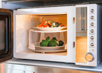Hướng dẫn sử dụng lò vi sóng electrolux emm2017x