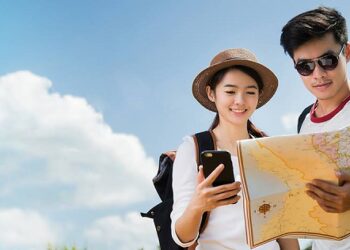 Nghề hướng dẫn viên du lịch tiếng anh là gì
