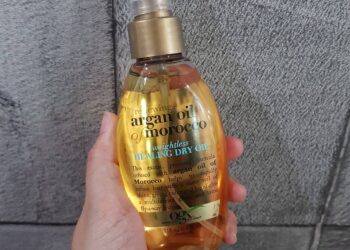 Review dầu dưỡng tóc ogx
