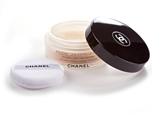 Review phấn phủ chanel