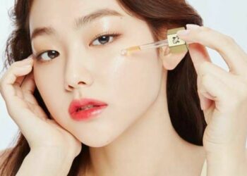 Review serum trị mụn ẩn